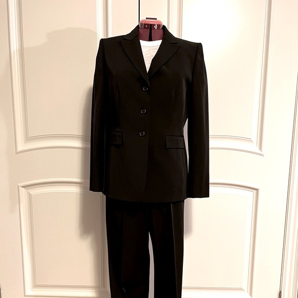 NWOT Tahari black Suit pants size 10 - Picture 7 of 10
